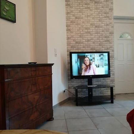 Apartamento Confortable En Hyper Centre Parking Gratuit Dans La Rue Acces Avec Boite A Clee Castres  Exterior foto