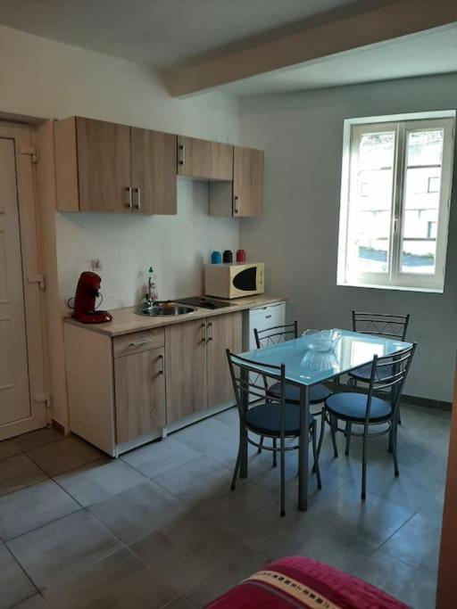 Apartamento Confortable En Hyper Centre Parking Gratuit Dans La Rue Acces Avec Boite A Clee Castres  Exterior foto
